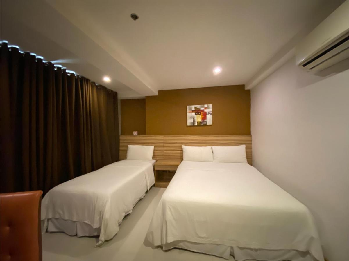 Capital O 820 Guijo Suites Makati Manila Dış mekan fotoğraf