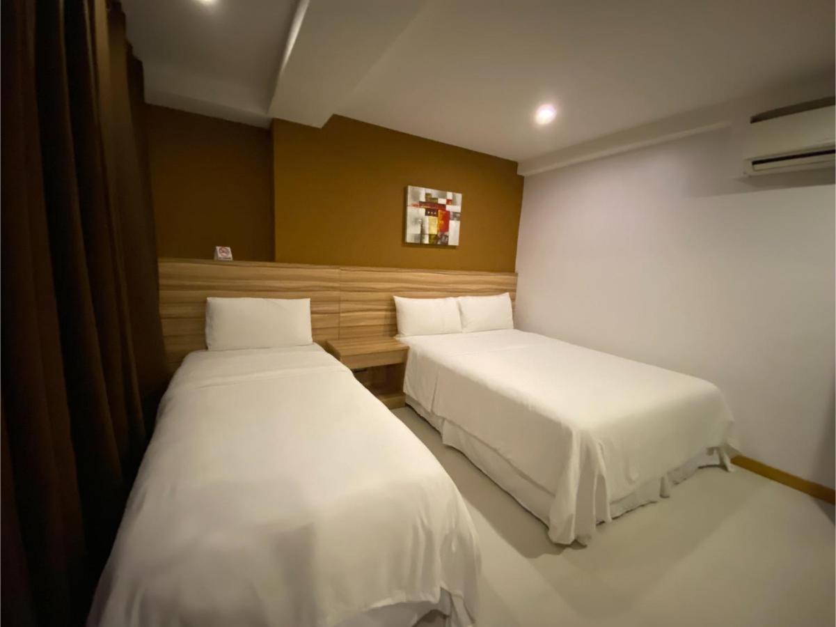 Capital O 820 Guijo Suites Makati Manila Dış mekan fotoğraf