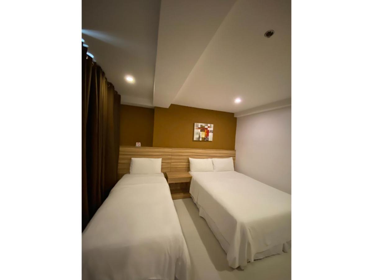 Capital O 820 Guijo Suites Makati Manila Dış mekan fotoğraf